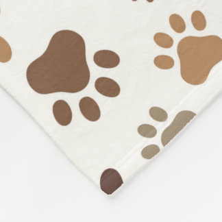 Muddy Paw Prints Fleece Blanket フリースブランケット