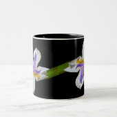 Mug – アイリスの花 ツートーンマグカップ (中央)