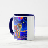 Mug avec tigre puissant sous un ciel étoilé. マグカップ (正面左)