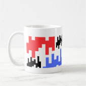 Mug décoratif pixels rouge et bleu. コーヒーマグカップ (左)