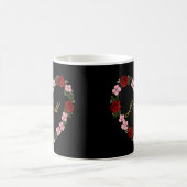 Mug noir à cœurs roses et rouges コーヒーマグカップ (中央)