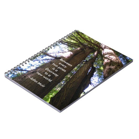 Muirの引用文のレッドウッドの木 ノートブック (左側)