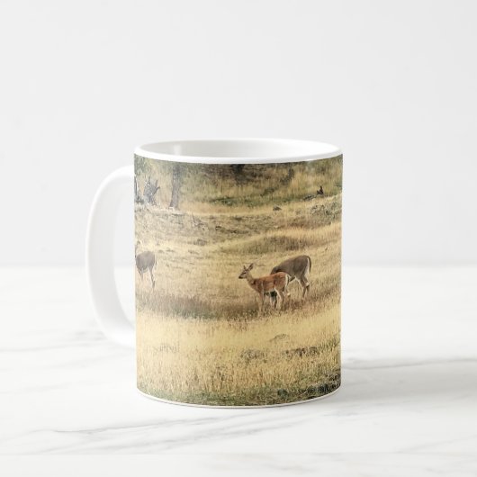 Mule Deer in a Field，オレゴン，ジョセフ コーヒーマグカップ (正面左)