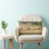 Mule Deer in a Field,オレゴン,ジョセフ ランバークッション (椅子)