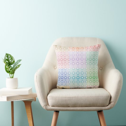 Multi-Colored Throw Pillow クッション (椅子)