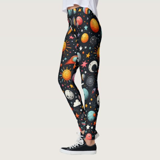 Multi-Purpose Leggings レギンス (左)