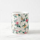 Multicolored flower pattern on white コーヒーマグカップ (中央)