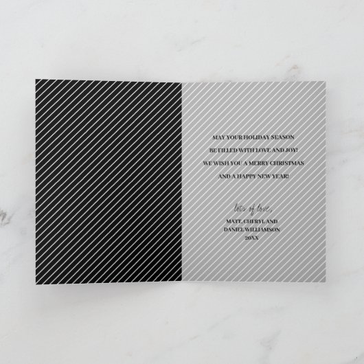 Multiple Photo Merry Christmas Black Folded シーズンカード (内部)