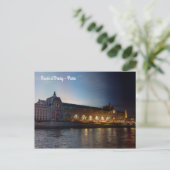 Musee d'Orsay Day to Night Transition – パリ ポストカード (スタンド正面)
