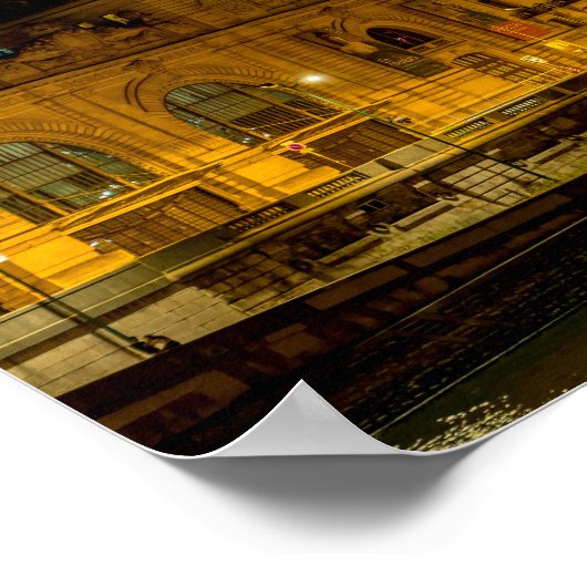 Musée d'Orsay in Paris at night ポスター (角)