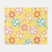 Mushroom & Floral Pattern フリースブランケット (正面(横))