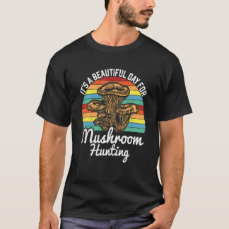 Mushroom Morel Hunting Fungi Mushroom Foraging Myc Tシャツ