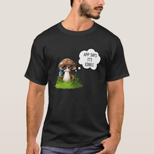 Mushroom Picker or Mushroom Hunter picking mushroo Tシャツ (正面)