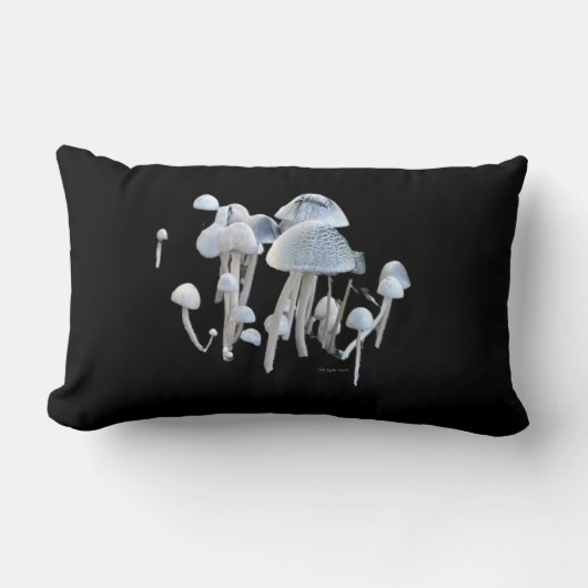 Mushrooms Throw Pillow ランバークッション (正面)