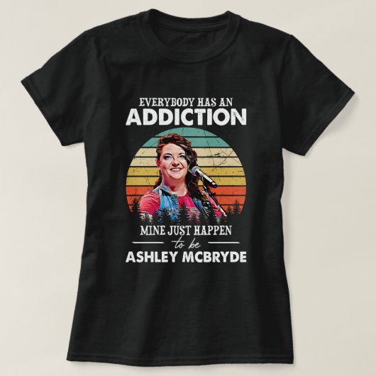 Music Gift Mine Just Happens To Be Ashley McBryde Tシャツ (デザイン正面)