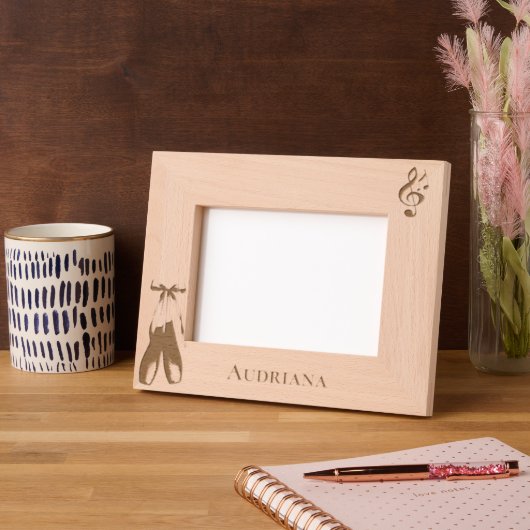 Music Note Ballet Shoes Personalized レーザー彫刻フレーム (左)