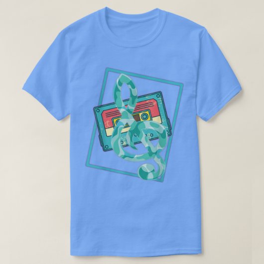 Musician Cassette Retro 90s Vaporwave Music Treble Tシャツ (デザイン正面)