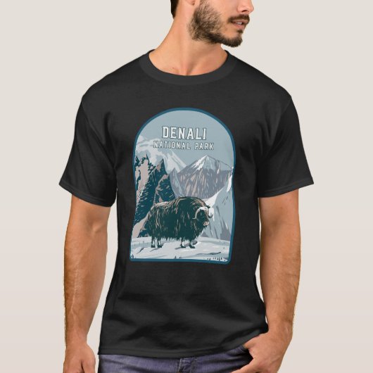 Musk Ox in Denali National Park Tシャツ (正面)