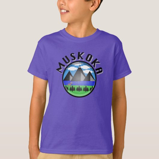 Muskokaデザイン（バージョン2） – キッズベースTシャツ Tシャツ (正面)