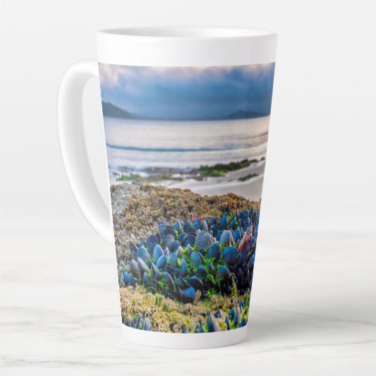 Mussels カフェラテマグ (左アングル)