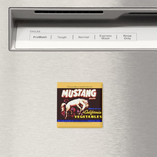 "Mustang California Vegetable Label-1940s" マグネット (インサイチュ (食洗機))