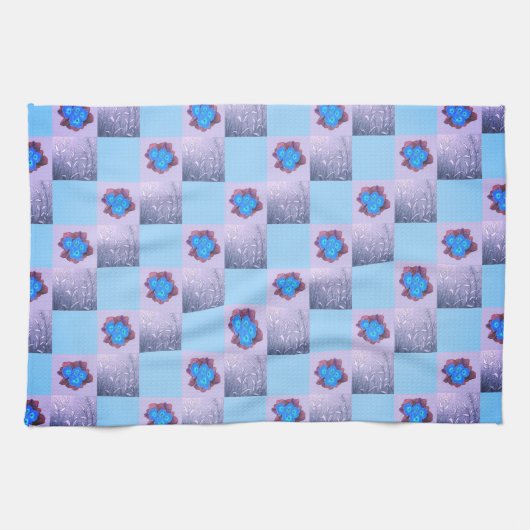 Muster aus Quadraten und blauen Blüten キッチンタオル (横)