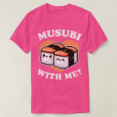 Musubi With Me Spam Musubi Tシャツ (デザイン正面)