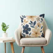 Muted creamy floral pattern クッション (椅子)