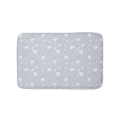 Muted Gray And White Wildflower Pattern バスマット (正面)