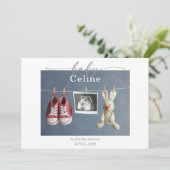 Muted Gray Minimalist Pregnancy Announcement Card 招待状 (スタンド正面)