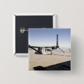 MV-22オスプレイが空中飛行を行う 缶バッジ (正面&裏面)