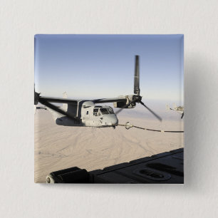 MV-22ミサゴはmidflightに燃料を補給します 缶バッジ