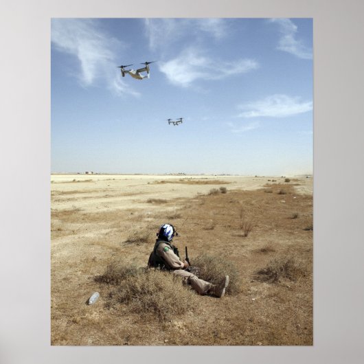 MV-22Bオスプレイは米海軍病院コルpsmを飛ぶ ポスター (正面)