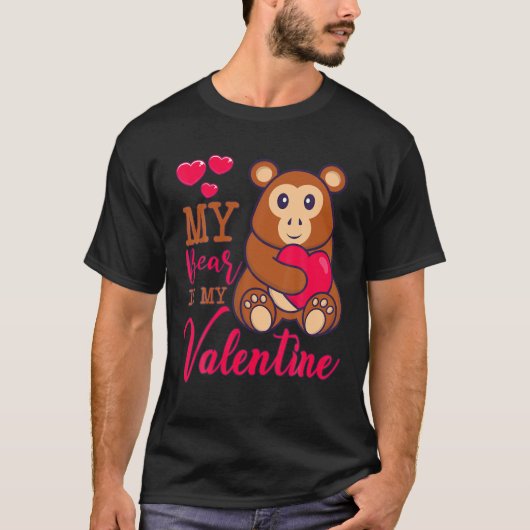 My Bear Is My Valentine Bear Holding A Big Heart V Tシャツ (正面)