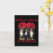 My Bernese Mountain Is My Valentine Dog Lover Vale カード (黄色い花)