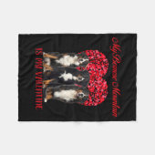 My Bernese Mountain Is My Valentine Dog Lover Vale フリースブランケット (正面(横))