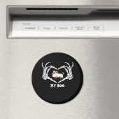 My Boo Chihuahua Costume With Skeleton Heart Hands マグネット (インサイチュ (食洗機))