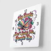 My Books Don't Judge Me.... スクエア壁時計 (傾斜)