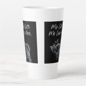 My Cat Lets Me Live Here カフェラテマグ (正面)