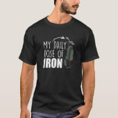 My Daily Dose Of Iron Golfing Expert Golfer Crew Tシャツ (正面)