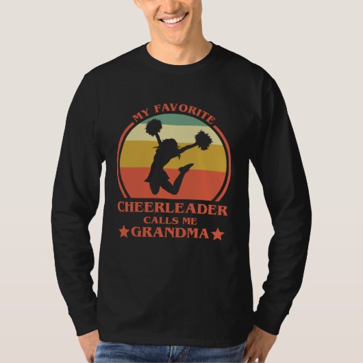 My Favorite Cheerleader Calls Me Grandma Cheer Gra Tシャツ (正面)