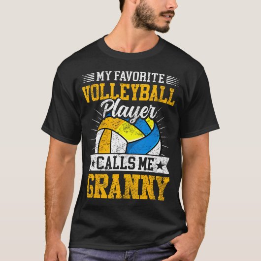 My Favorite Volleyball Player Calls Me Granny Moth Tシャツ (正面)