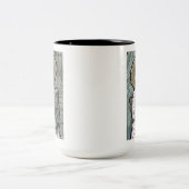 My First Pet #3 – 超現実的な奇妙なゴシック生物 ツートーンマグカップ (中央)