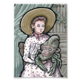 My First Pet #3 – 超現実的な奇妙なゴシック生物 フォトプリント