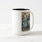 My First Pet #5 – 超現実的な奇妙なゴシック生物 ツートーンマグカップ (正面右)