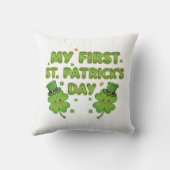 My First St. Patrick's Day | Cute Kawaii Shamrock  クッション (裏面)