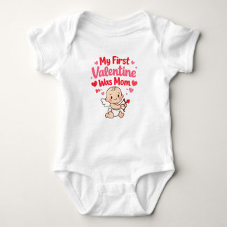 My First Valentine Was Mom Baby Valentine Bodysuit ベビーボディスーツ