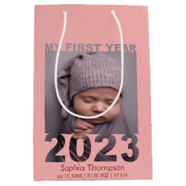 My First Year 2023切り出しモダンベビー写真サンゴ ミディアムペーパーバッグ