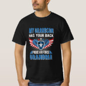 My grandson has your back proud air grandma gift tシャツ (正面)