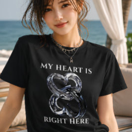 My Heart Is Right Here 3D Chrome Heart Tシャツ